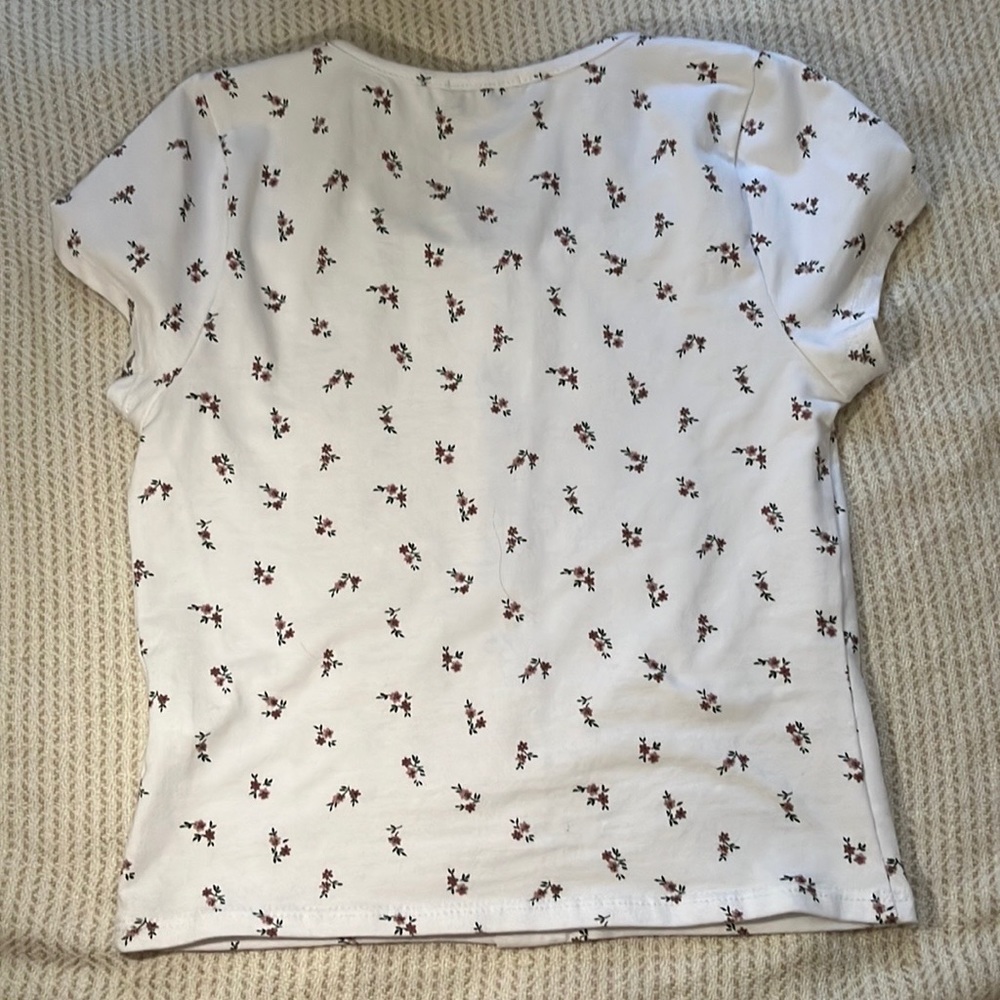 Crop floral white tee